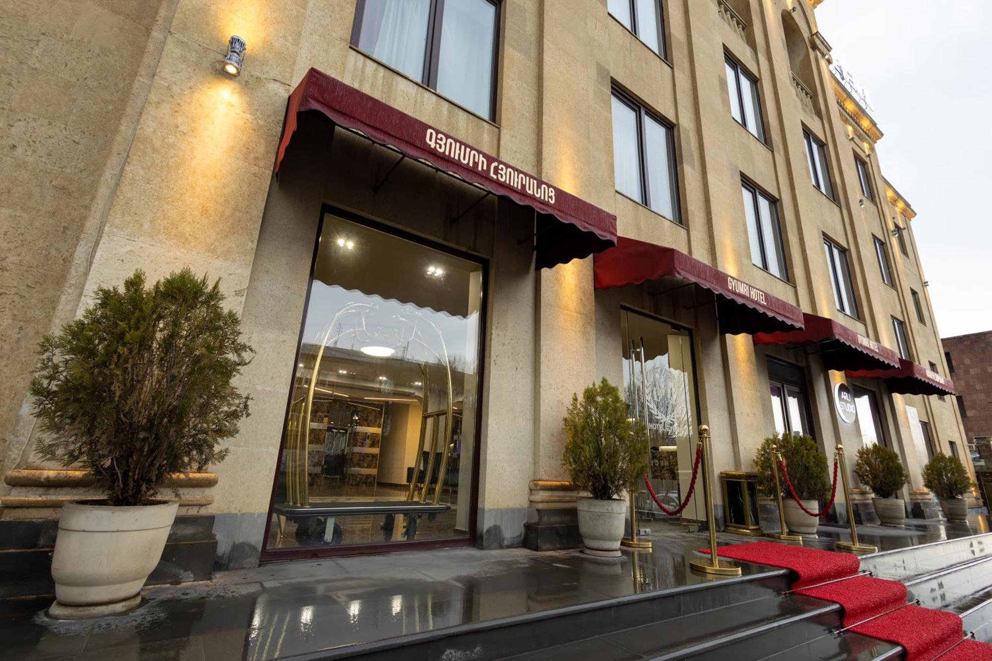 Gyumri Hotel Buitenkant foto