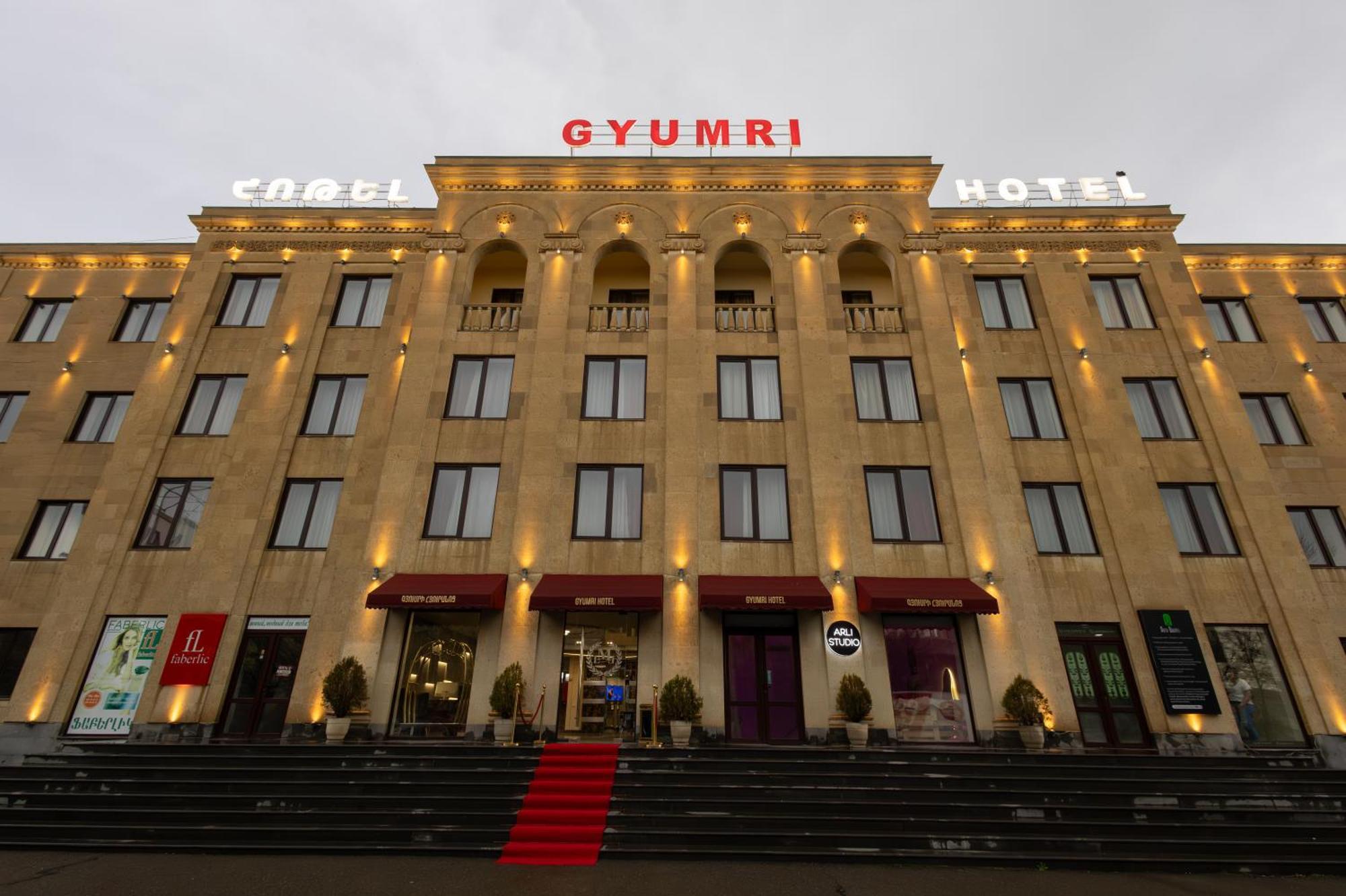 Gyumri Hotel Buitenkant foto
