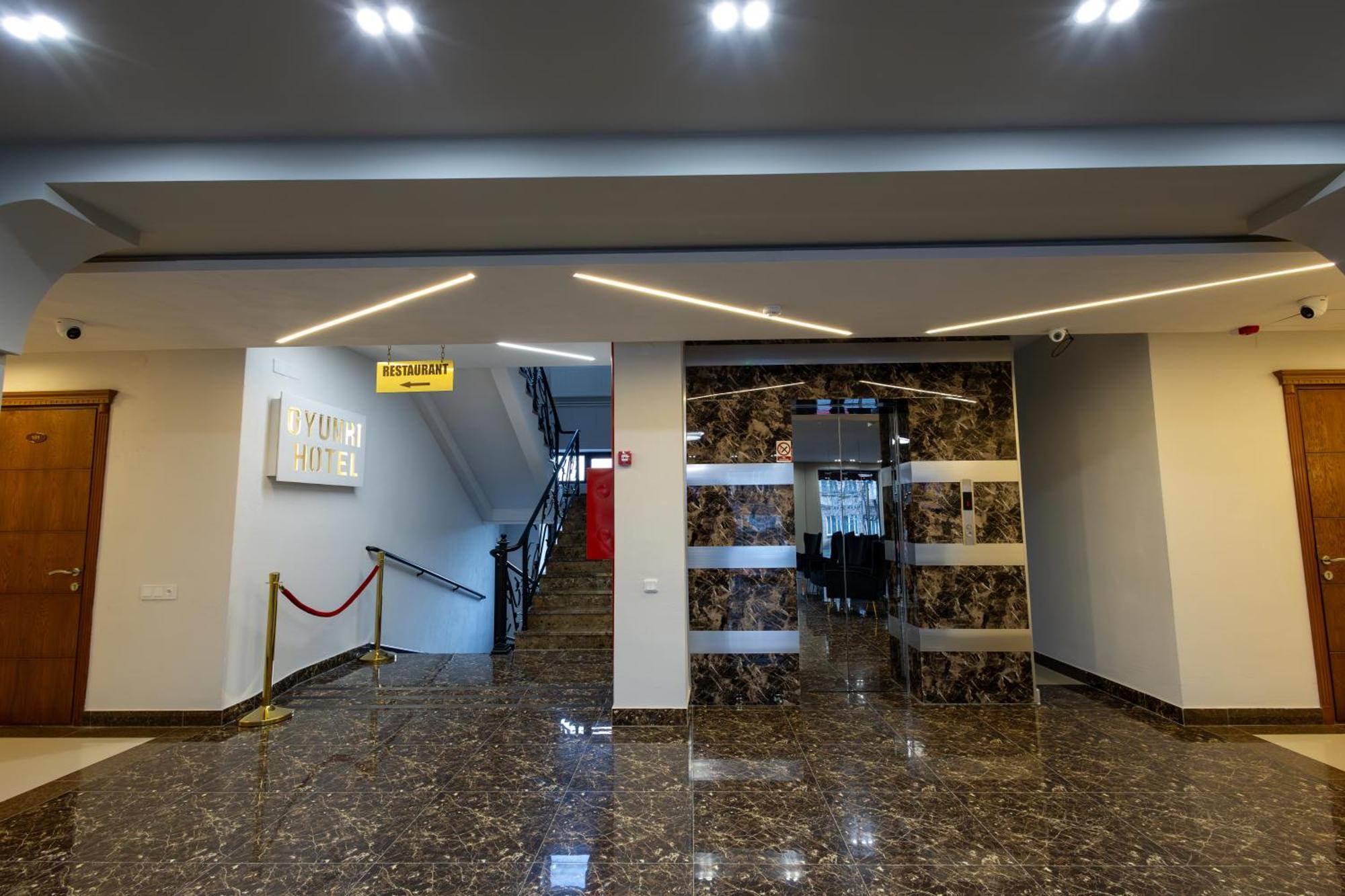 Gyumri Hotel Buitenkant foto