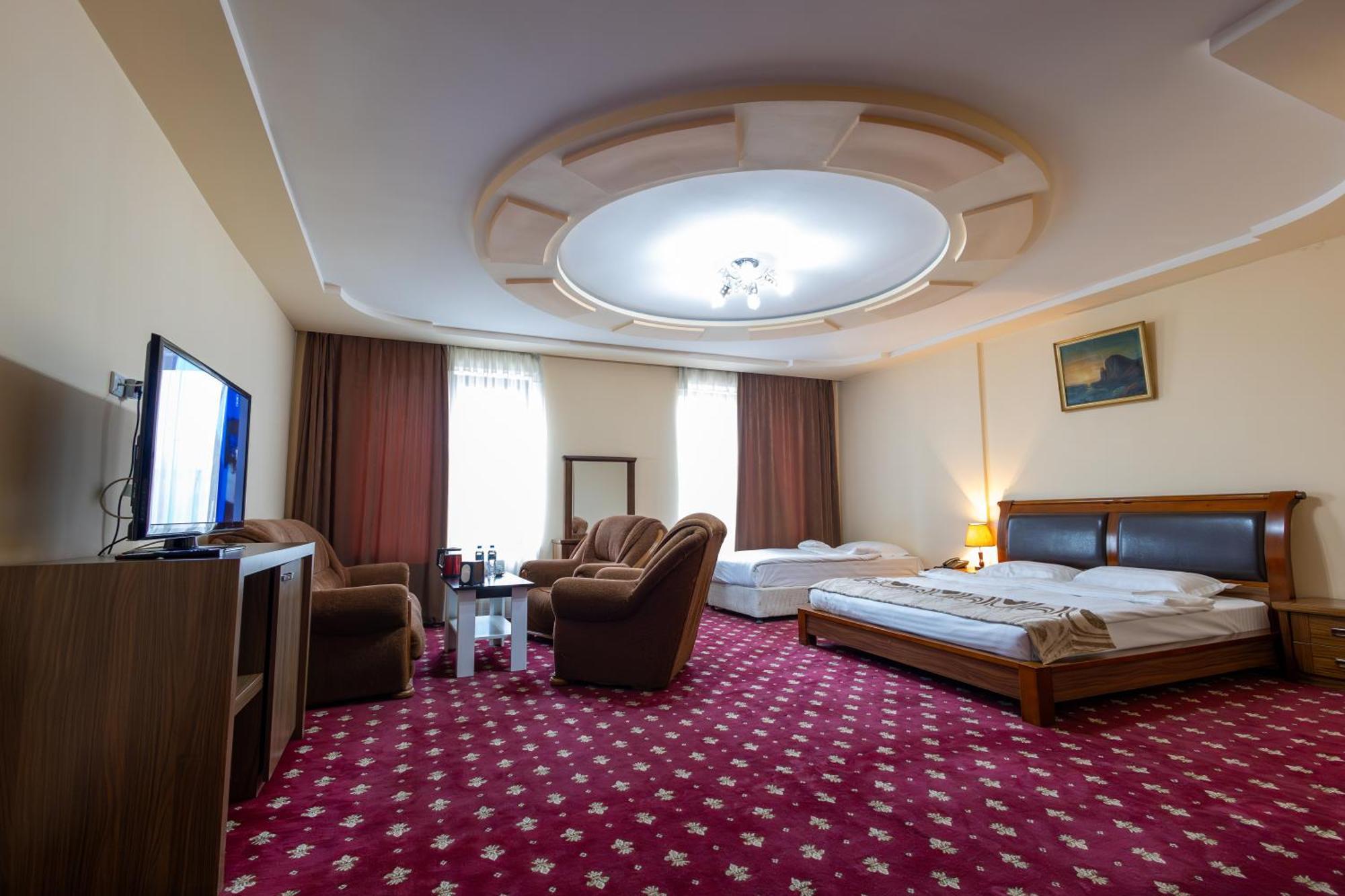 Gyumri Hotel Buitenkant foto